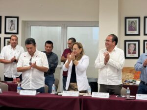 L 1 Reconocen productores del campo trabajo de Lalo Gattás