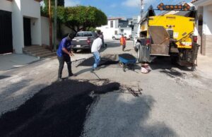 L 1 Restaura Municipio 270 m2 más de bacheo en la ciudad