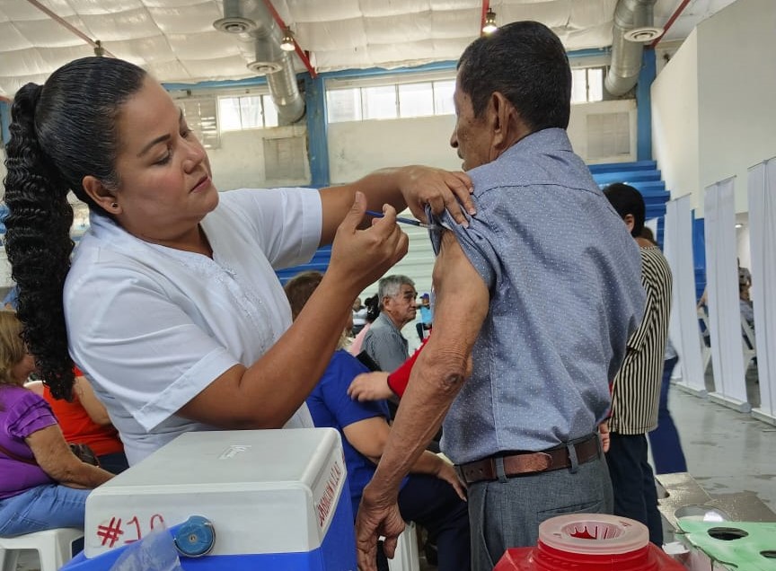 29 oct E 1 Exhorta Salud a la población a vacunarse contra influenza, covid y neumococo