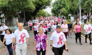 E 1 Conmemoran Día Internacional contra el Cáncer de Mama con Caminata Rosa