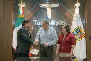 E 1 Entregan nombramiento a nuevo subsecretario de Planeación en Educación de Tamaulipas