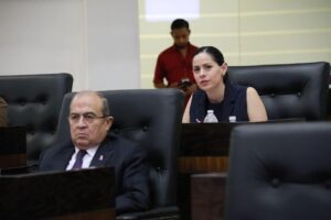 E 5 Rechazan diputados locales de MC reforma de Pemex y CFE