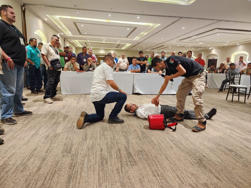 Z 4 Capacita IMSS a operadores de ambulancia_101024