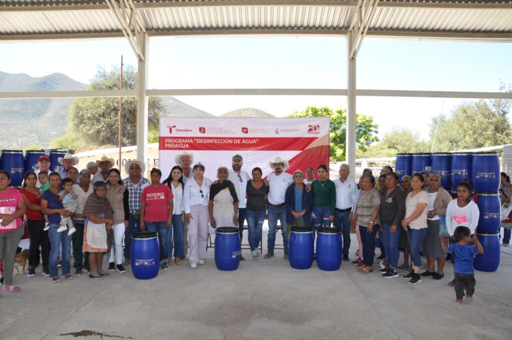 E 4 Beneficia Secretaría de Recursos Hidráulicos a más de 600 familias con dispositivos de filtros de agua