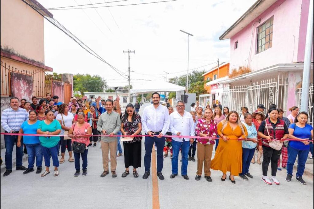 F 2 Inauguró Carlos Peña Ortiz pavimentación por más de 5