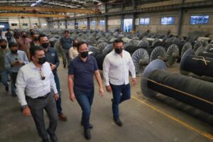 L 1 Fortalece Lalo Gattás vínculo de colaboración con sector de la maquila