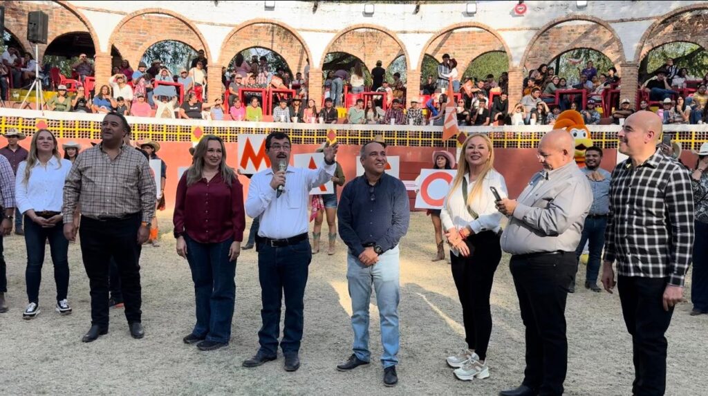 U 1 Celebra la UAT 68 aniversario de la Facultad de Comercio Nuevo Laredo (1)