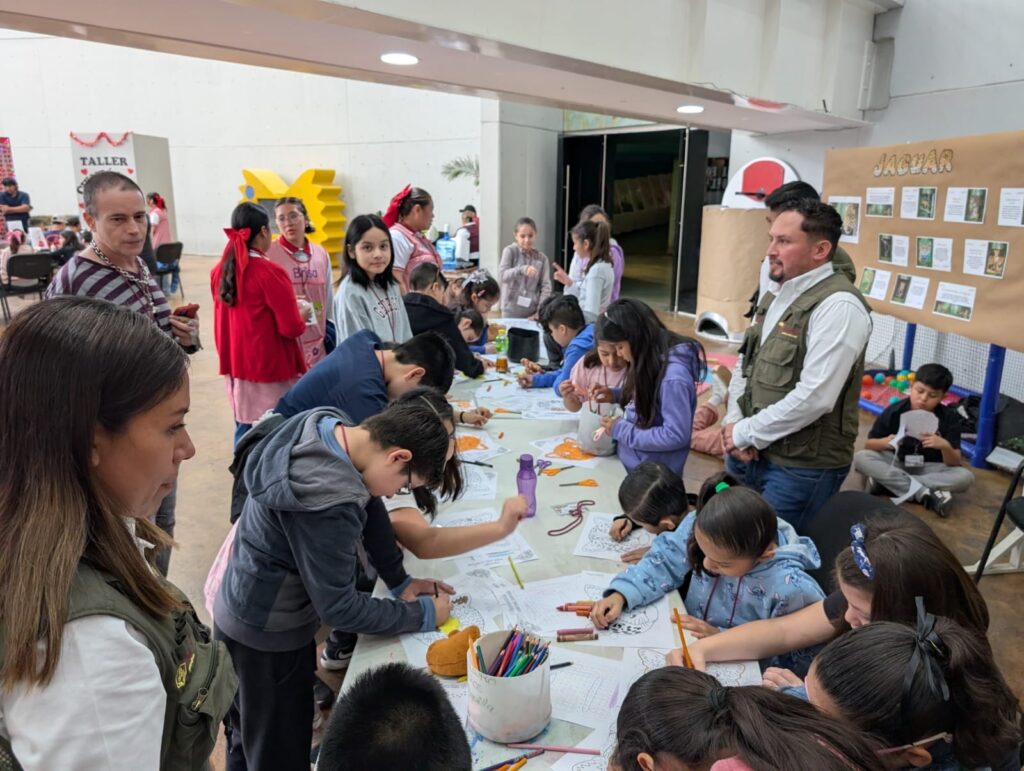 E 1 Impulsan aprendizaje para niñas y niños en “Detectives del Conocimiento Ciencia y Cultura”