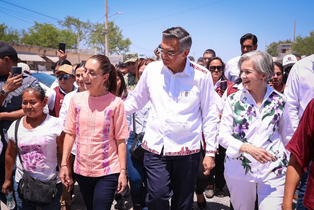 13 abr P 1 Mantiene DIF Tamaulipas atención a familias en colonias afectadas por lluvias e inundaciones en Reynosa (1)