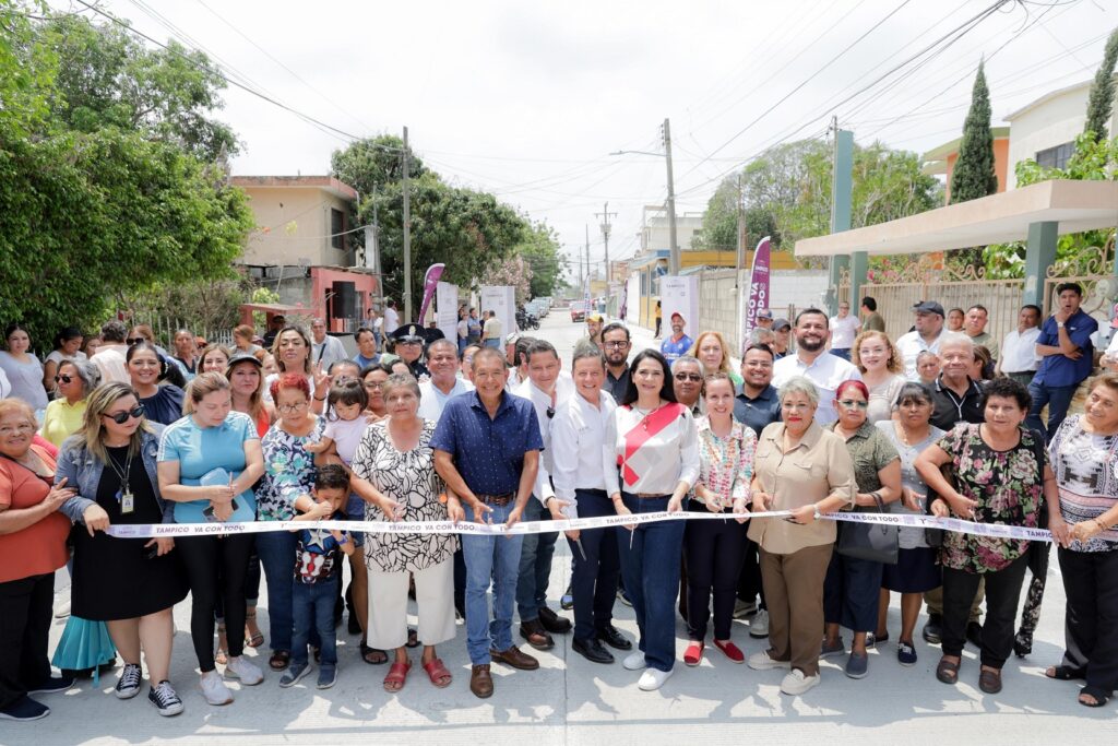 25 abr Z 1 Entrega Mónica Villarreal Tercera Obra de Pavimentación en una Semana