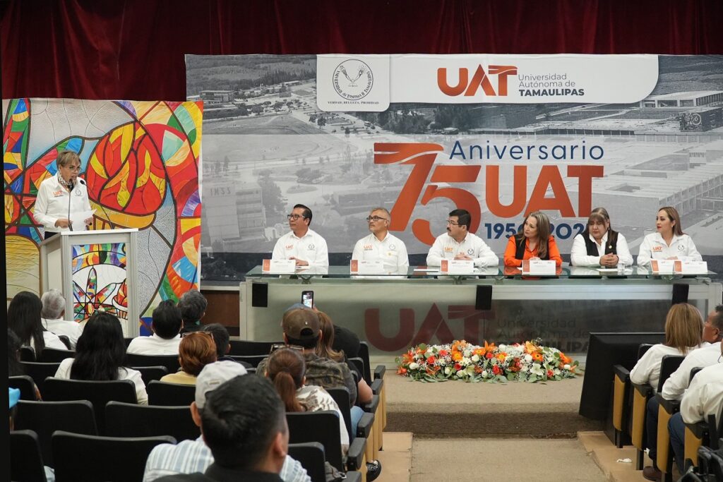U 1 Entrega el rector Dámaso Anaya reconocimientos a jubilados del SUTUAT (1)