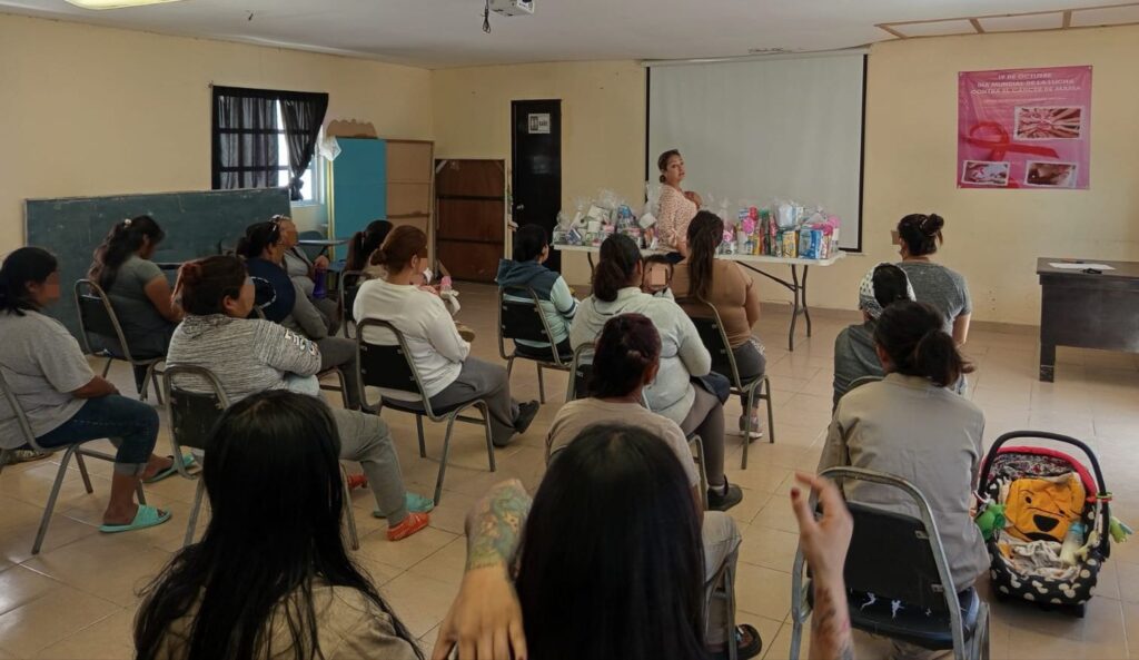 4 may E 1 Reciben mujeres del CEDES Reynosa artículos de higiene y fórmulas lácteas para sus hijos e hijas