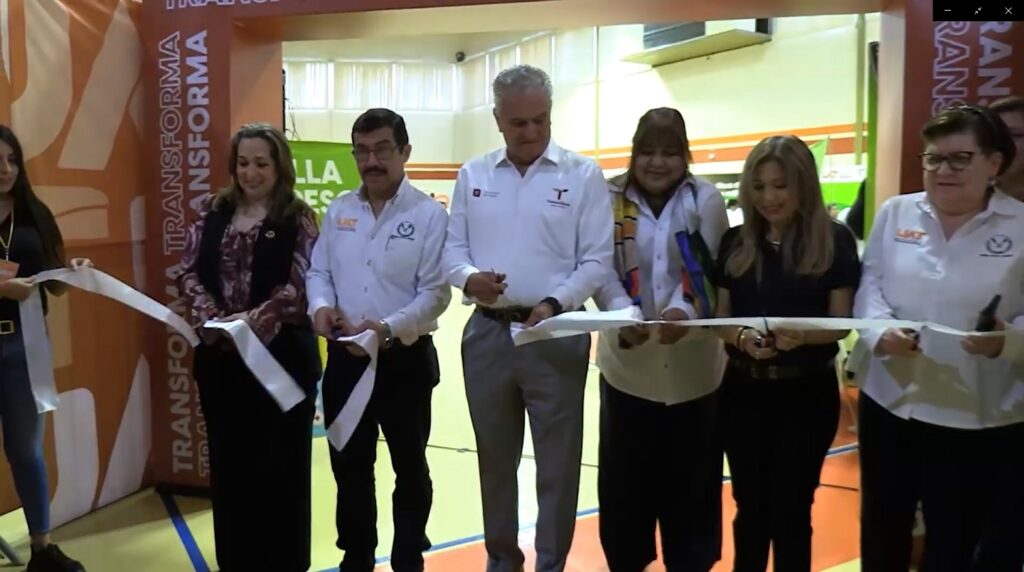 8 may U 1 Inaugura rector de la UAT programa institucional de salud
