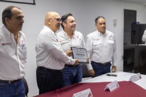 13 jun Z 1 Confirma COMAPA Sur su compromiso con la salud al obtener certificación como espacio libre de humo de tabaco