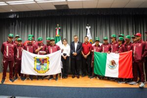 30 jun P 2 Abanderó gobernador Américo Villarreal a beisbolistas tamaulipecos rumbo a Torneo Latinoamericano