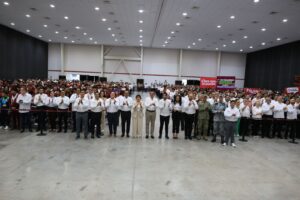 11 ago P 1 Américo reconoce a deportistas y jóvenes tamaulipecos (1)