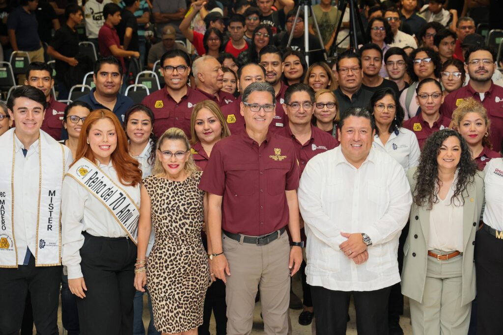 25 ago Z 2 Erasmo González reconoce a alumnos del ITCM como ejemplo de superación académica